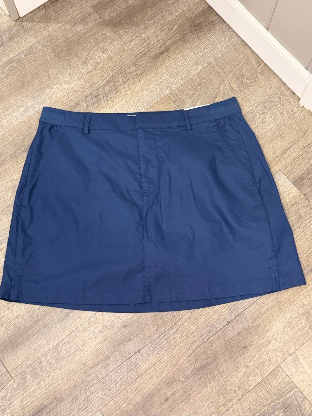 Walter Hagen Women's  Navy Clubhouse Woven Golf Skort Size 16